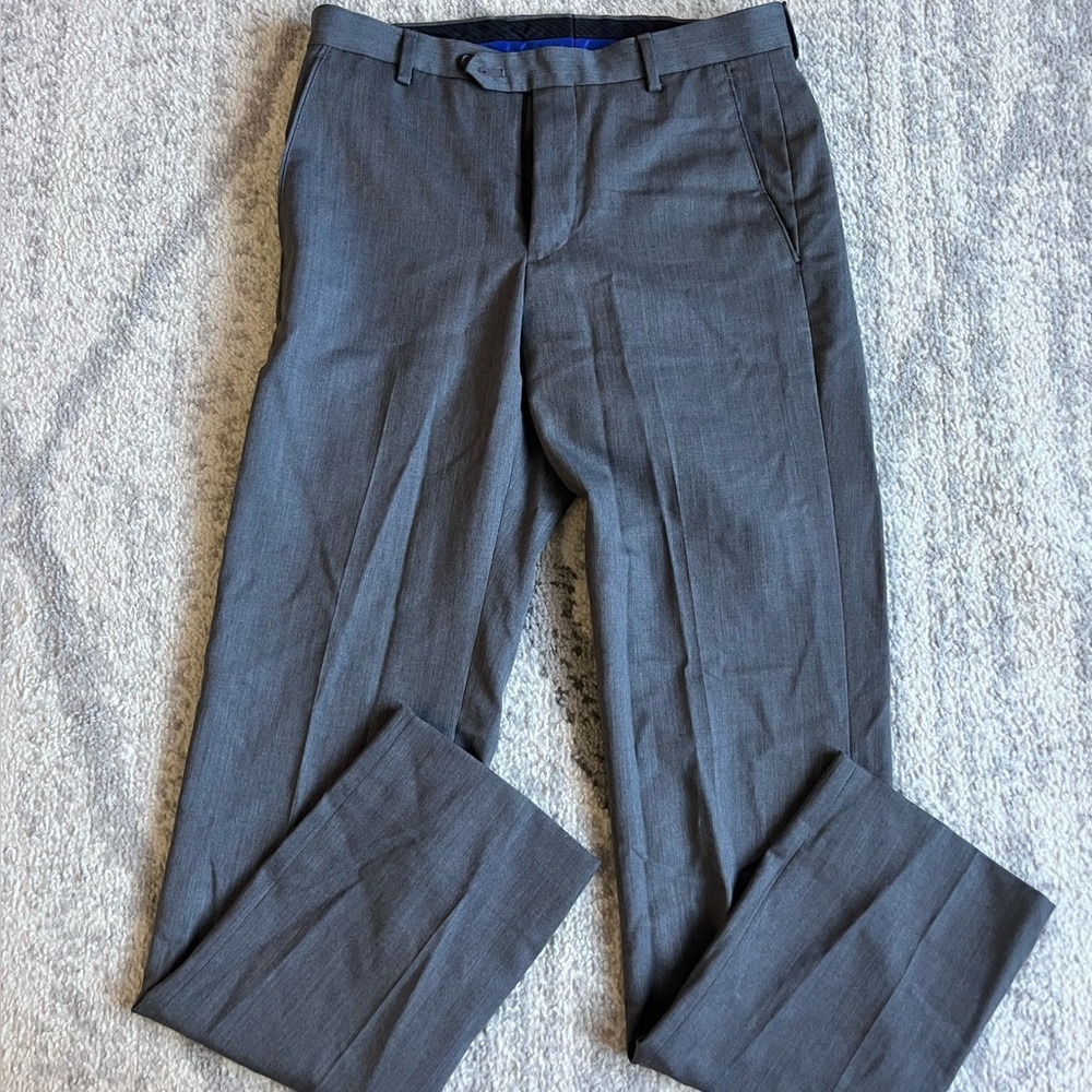 Egara Men's Straight Fit Stretch Suit Dress Pants Grey Size 30 Unhemmed